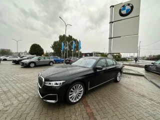 bmw-rad-7-tazne-webasto-vyhrievany-volant-ventilovane-sedacky-masazne-sedacky-full