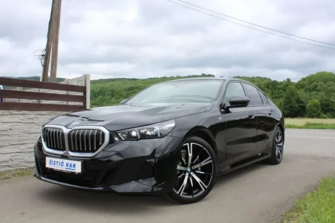 bmw-rad-5-520i-m-sport-g60-zaruka-bmw-predplateny-servis-big-0