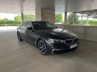 bmw-rad-5-luxury-line-head-up-stresne-okno-hneda-koza-top-stav