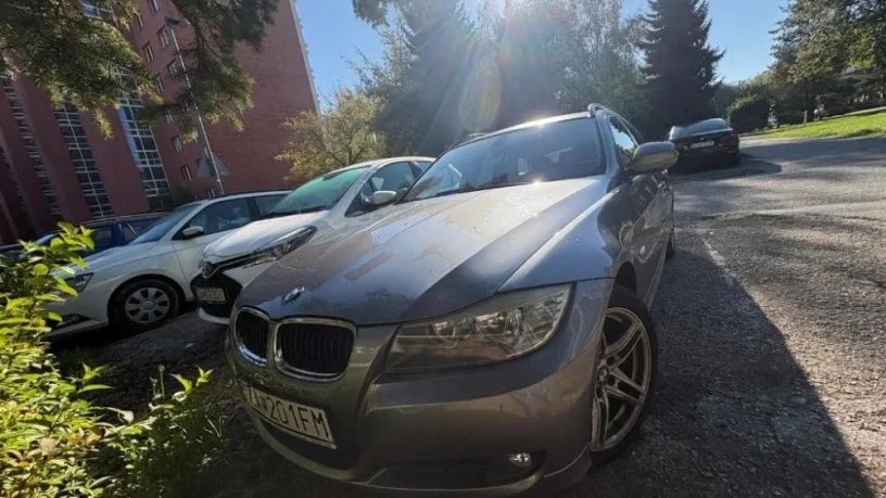 bmw-rad-3-touring-318d-touring-105kw143hp-m6-big-0