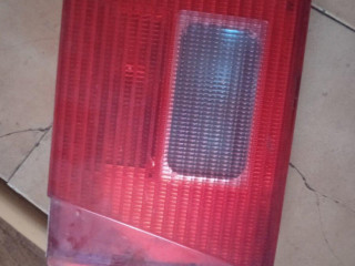 seat-alhambra-zadne-svetlo-lave