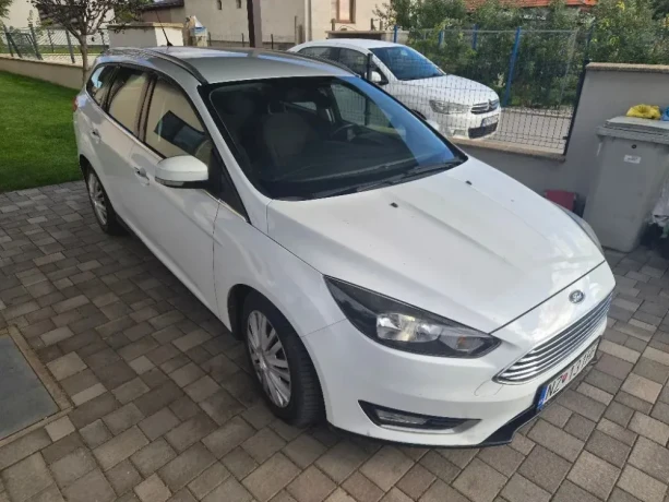 ford-focus-kombi-ford-focus-combi-10-ecoboost-125k-titanium-big-0