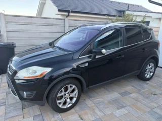 ford-kuga-20-tdci-4x4-automat-koza-panorama-2010