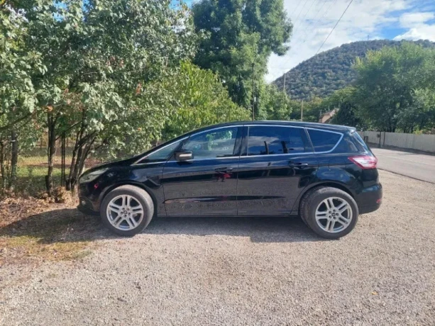 ford-s-max-7-miestne-140-kw-s-taznym-zariadenim-a-nezavislym-kurenim-big-0