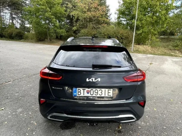 kia-xceed-15-t-gdi-gold-at-118kw160hp-a7-big-1