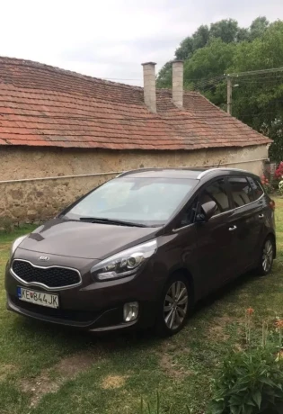 kia-carens-nepojazdne-nutna-oprava-big-0