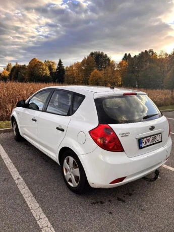 kia-ceed-kia-ceed-14-cvvt-manual-big-0