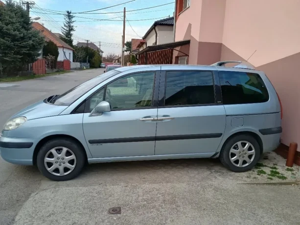 peugeot-807-20-hdi-st-100kw136hp-m6-big-0