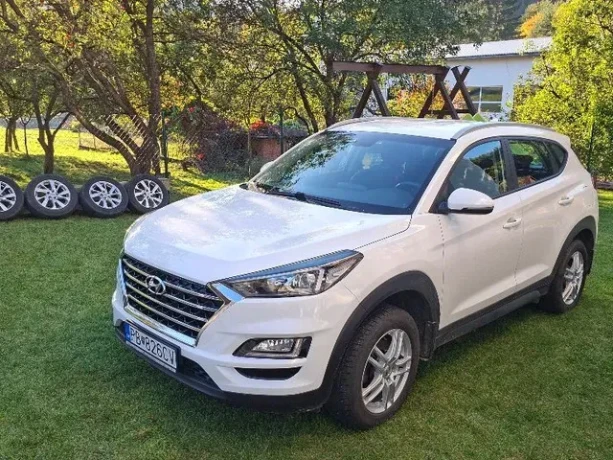 hyundai-tucson-16-gdi-family-97kw132hp-m6-big-0