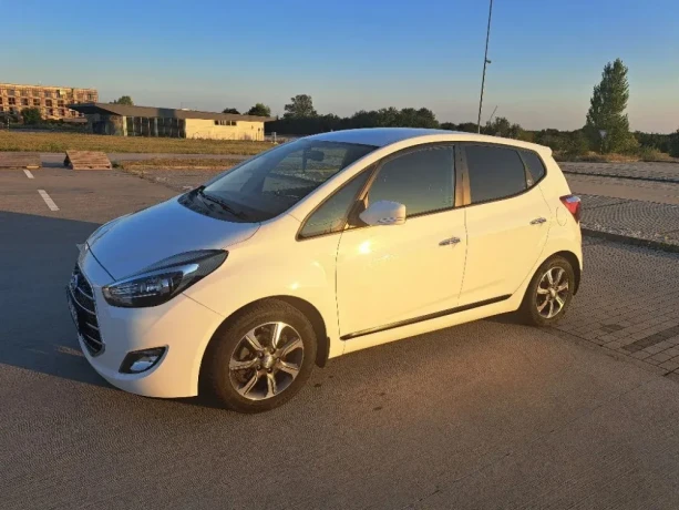 hyundai-ix20-16-dohc-cvvt-16v-style-92kw125hp-m6-big-0