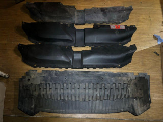 kryt-naraznika-vrchny-spodny-audi-a4-b8