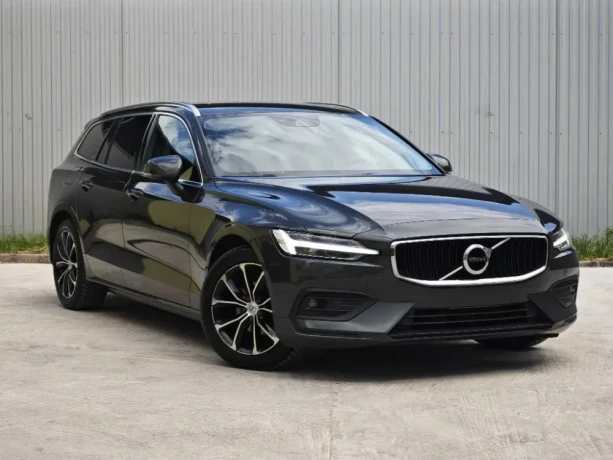 volvo-v60-d4-momentum-pro-at-140kw190hp-a8-big-0