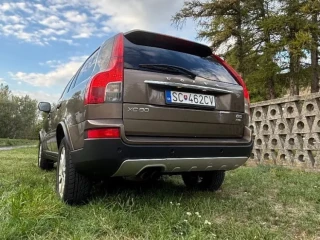 volvo-xc90-d5-executive-147kw-200hp-a6-7miest-po-1maj