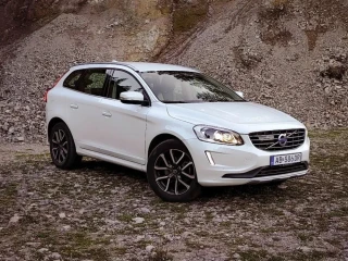 volvo-xc60-d4-24l-drive-e-kinetic-geartronic-awd-140kw190hp-a6