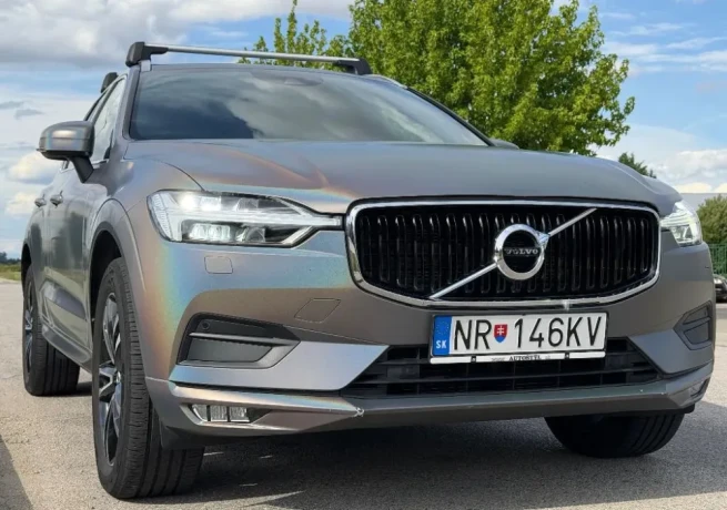 volvo-xc60-b4-momentum-pro-awd-at-145kw197hp-a8-big-0