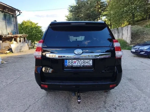 toyota-land-cruiser-28-d-4d-active-at-130kw177hp-a6-big-2