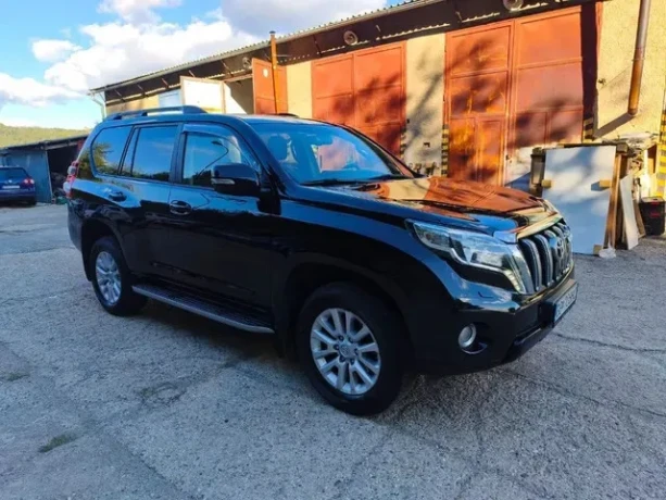 toyota-land-cruiser-28-d-4d-active-at-130kw177hp-a6-big-3