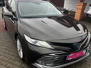 toyota-camry-25-hybrid-executive-e-cvt-130kw177hp-a1