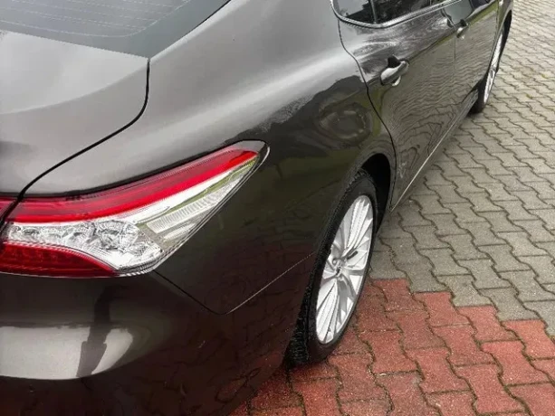 toyota-camry-25-hybrid-executive-e-cvt-130kw177hp-a1-big-2