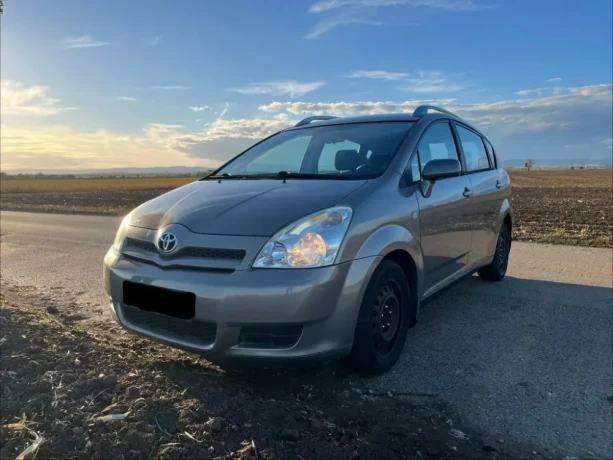 toyota-corolla-verso-16-vvt-i-terra-base-81kw110hp-m5-big-0