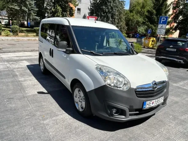 opel-combo-van-13-cdti-ecoflex-202758-km-big-1