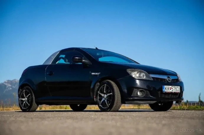 opel-tigra-twintop-18-92kw-125koni-big-0
