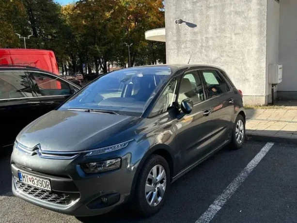 citroen-c4-picasso-ehdi-115-exclusive-85kw116hp-m6-big-1