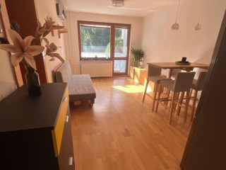 na-predaj-3-izbovy-byt-s-balkonom-v-bojniciach-sidlisko-luc