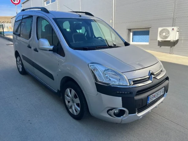 citroen-berlingo-16-hdi-16v-xtr-94k-m5-big-0