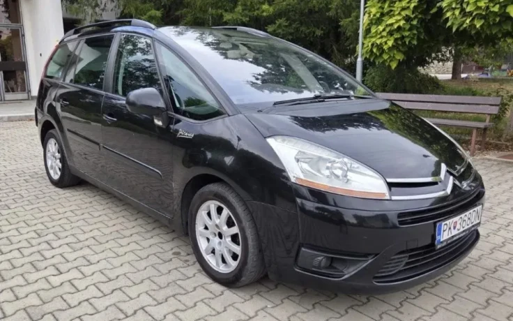 citroen-c4-picasso-16-hdi-16v-attraction-80kw110hp-m5-big-0