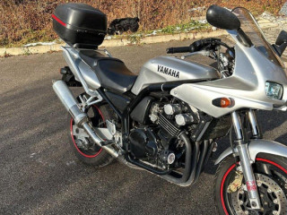 yamaha-fz400