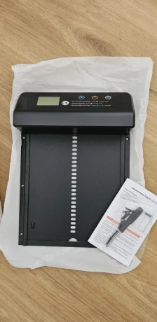automaticke-dvierka-do-kurnika-s-casovacom-big-1