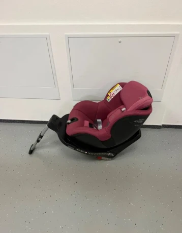 britax-romer-dualfix-i-size-big-4