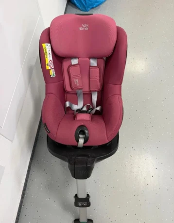 britax-romer-dualfix-i-size-big-3