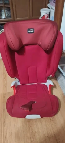 predam-autosedacku-britax-romer-15-36-big-0