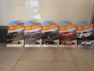 hot-wheels-hfw37-luxury-sedans-2021