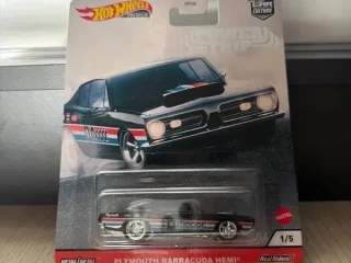 hot-wheels-plymouth-barracuda-hemi