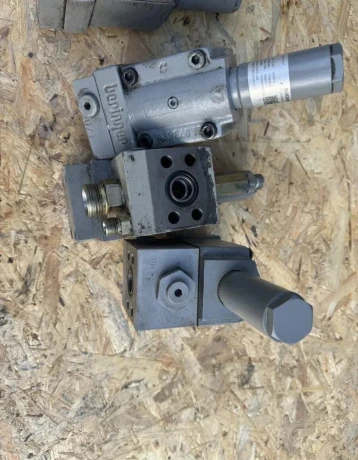 hydraulicky-regulator-tlaku-big-4