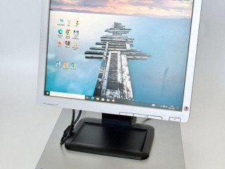 pocitac-hp-compaq-dc7900-sff-s-monitorom-a-prislusenstvom