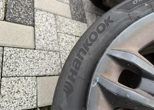original-bmw-x1-r17-alu-disky-letne-hankook-22550-r17-big-3