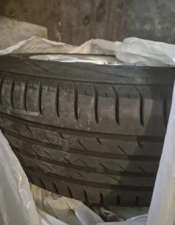 predam-letne-gumyna-cene-sa-vieme-dohodnut-big-1