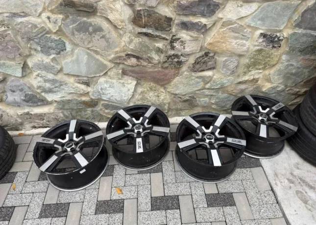 originalne-alu-disky-oz-racing-r19-4-ks-big-0