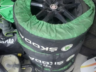 skoda-super-hlinikove-disky-pneu-torque-tqo22-21555-r17
