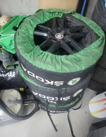 skoda-super-hlinikove-disky-pneu-torque-tqo22-21555-r17-big-0