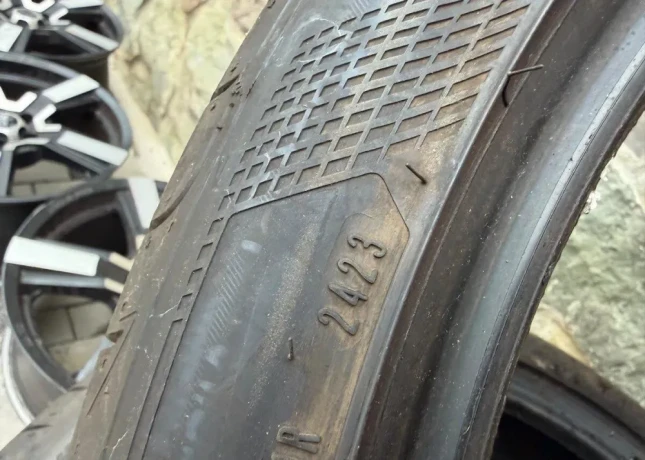 goodyear-eagle-f1-asymmetric-5-24540-r20-99v-xl-big-2