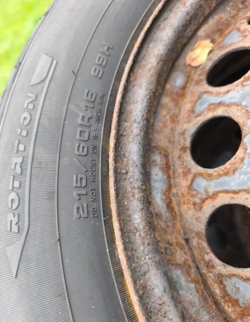 plechove-kolesa-suzuki-5x1143-r16-a-gumy-21560r16-big-3