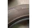 zimne-pneumatiky-22555r16-hankook-small-3
