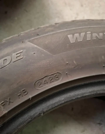 zimne-pneumatiky-22555r16-hankook-big-3