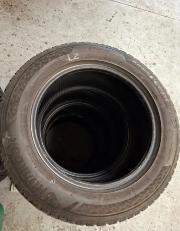 zimne-pneumatiky-22555r16-hankook-big-1