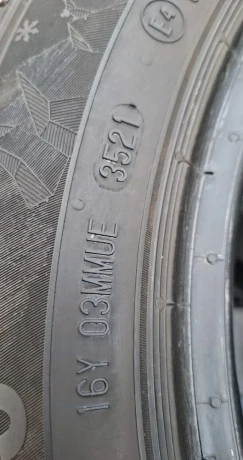 18560r15-semperit-zimne-big-4